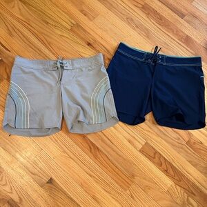 Pair Carve Design Board Shorts Sz 6 Tan and Navy, NWOT